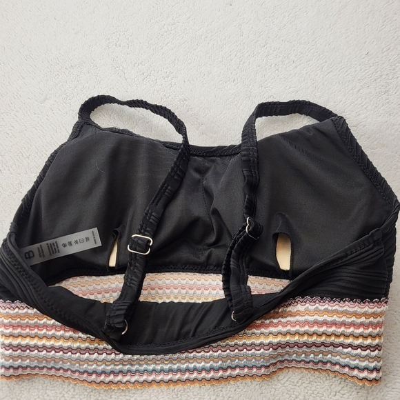 B Black and Beige Bikini Set 2 Pieces Women's Size Medium - Picture 8 of 9